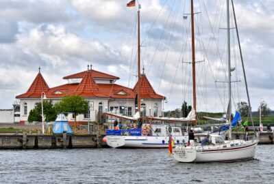 Ulotka o marinach i przystaniach żeglarskich do pobrania już teraz !